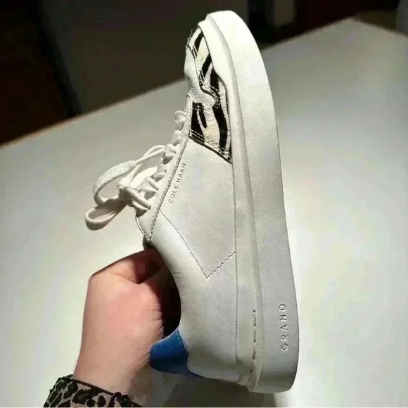 Cole Haan Women's Grandpro Rally Court Sneaker Size 5 B W21916 White/Zebra/Blue - Picture 7 of 12